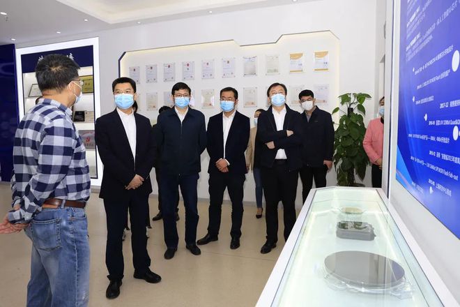 万载县新任县长胡新明，肩负重任，开启发展新篇章